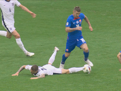 英格兰对阵斯洛伐克：欧洲杯激情碰撞中的关键时刻